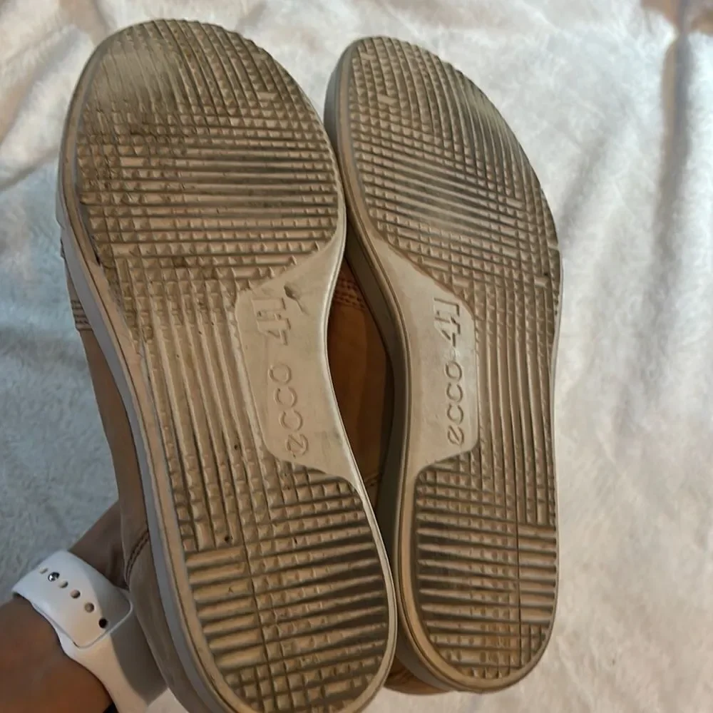 Ecco mens slip ons size 41